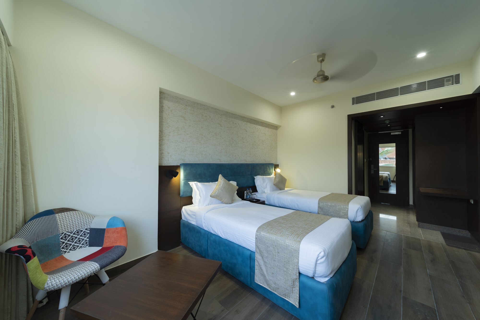 Bhagini Icon Domlur Hotel Bangalore Bagian luar foto