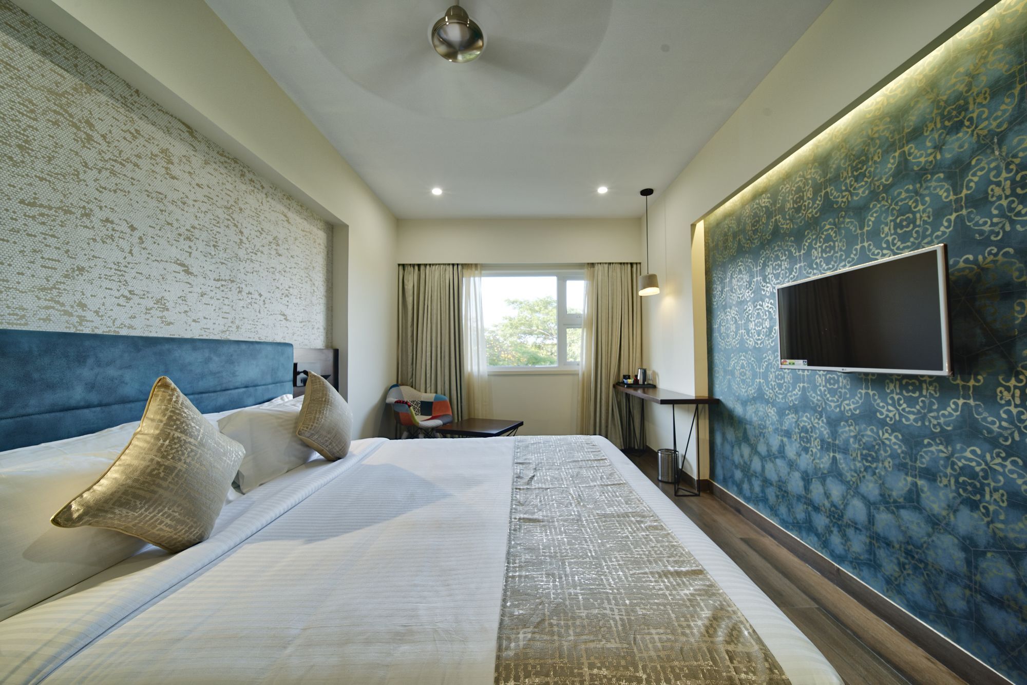 Bhagini Icon Domlur Hotel Bangalore Bagian luar foto